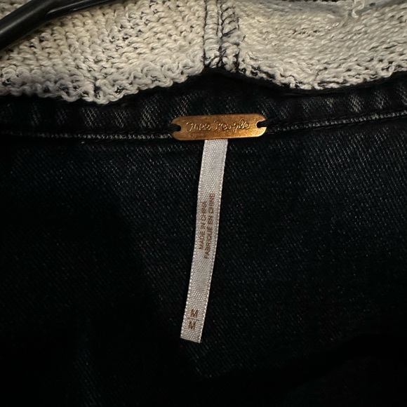 “Free People” Distressed Denim Jacket with removable hood - Med - LIKE NEW! - Picture 2 of 8